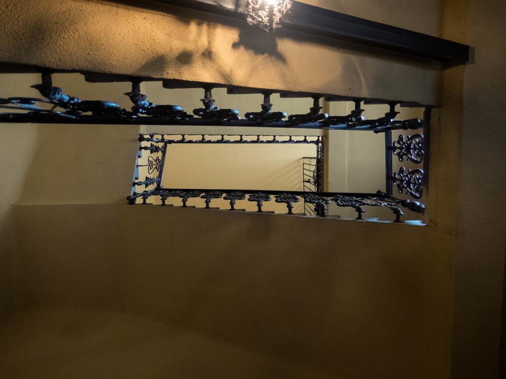 Goldcentral Apartment Gozsdu Budapest Exterior photo